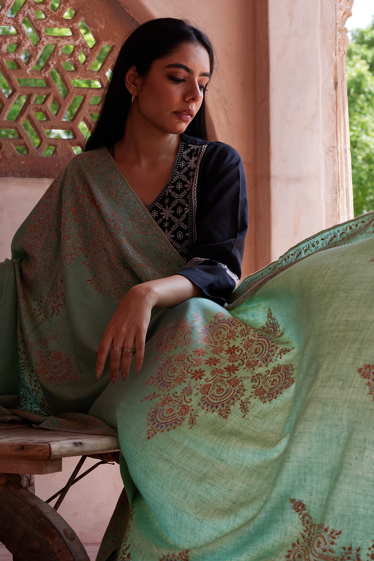 Dull Green Sozni Embroidered Botidar Pashmina Shawl