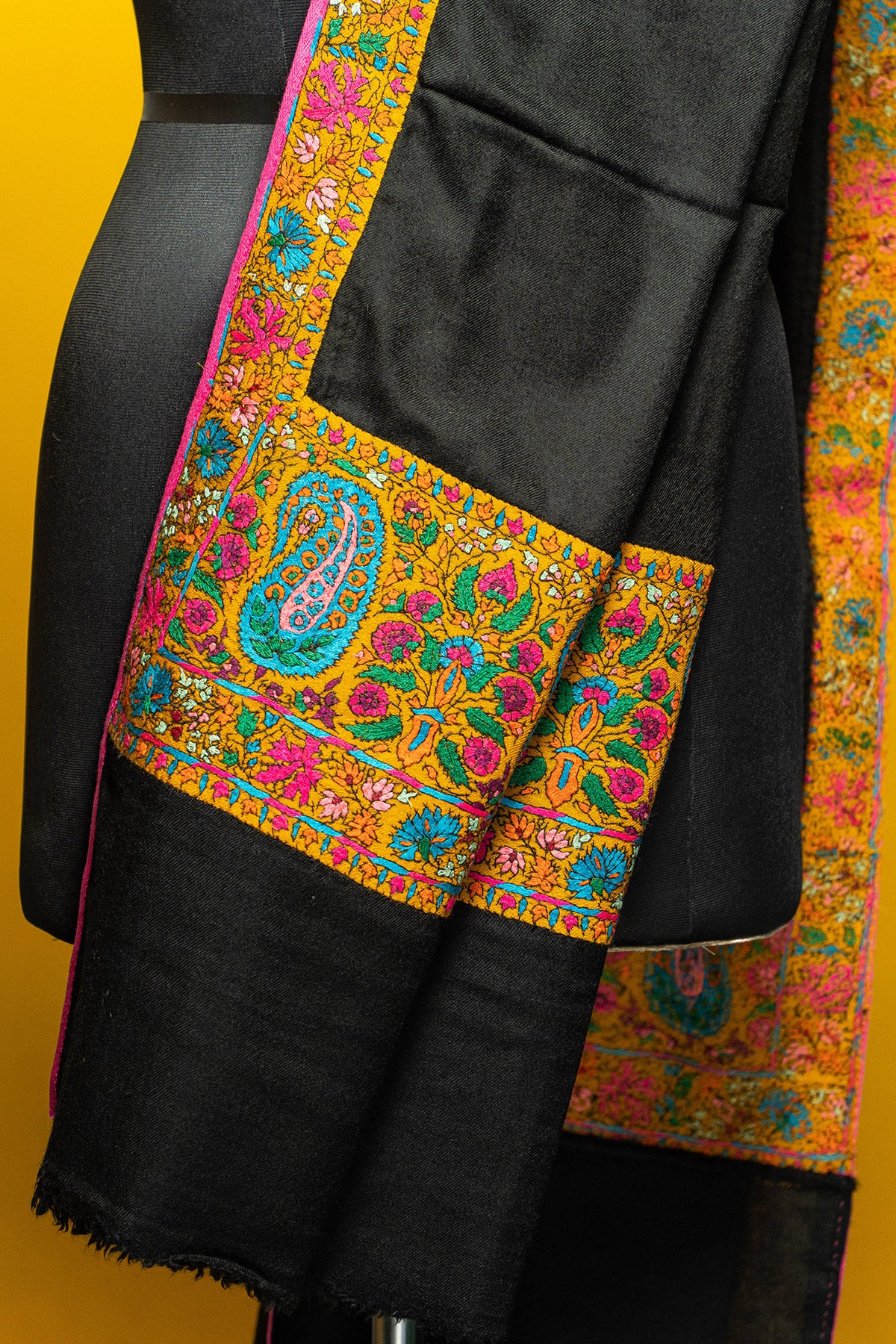 Black Kashidakari Embroidered Palladar Pashmina Shawl