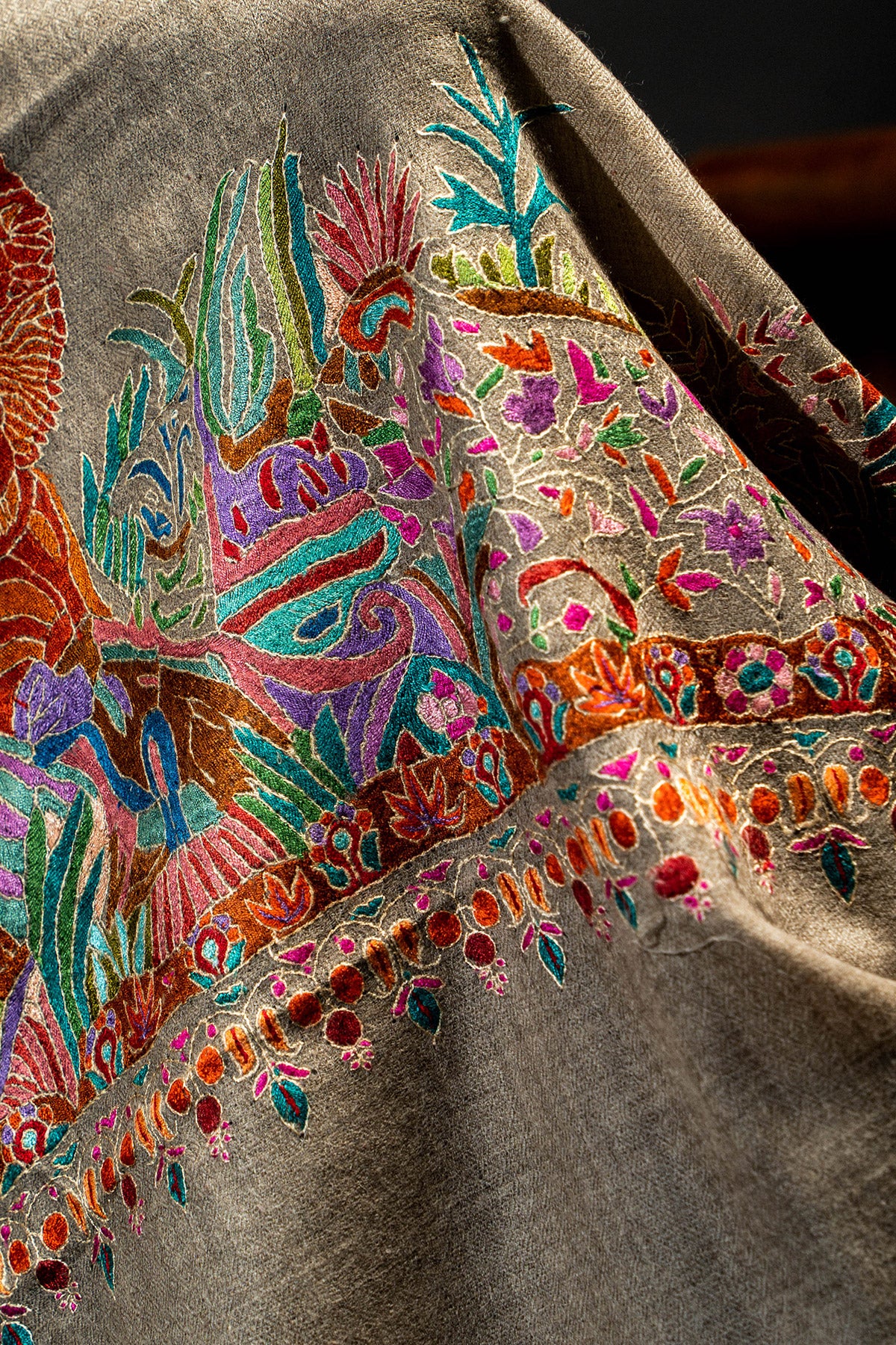 Natural Palladar Sozni Embroidered Antique Pashmina Shawl